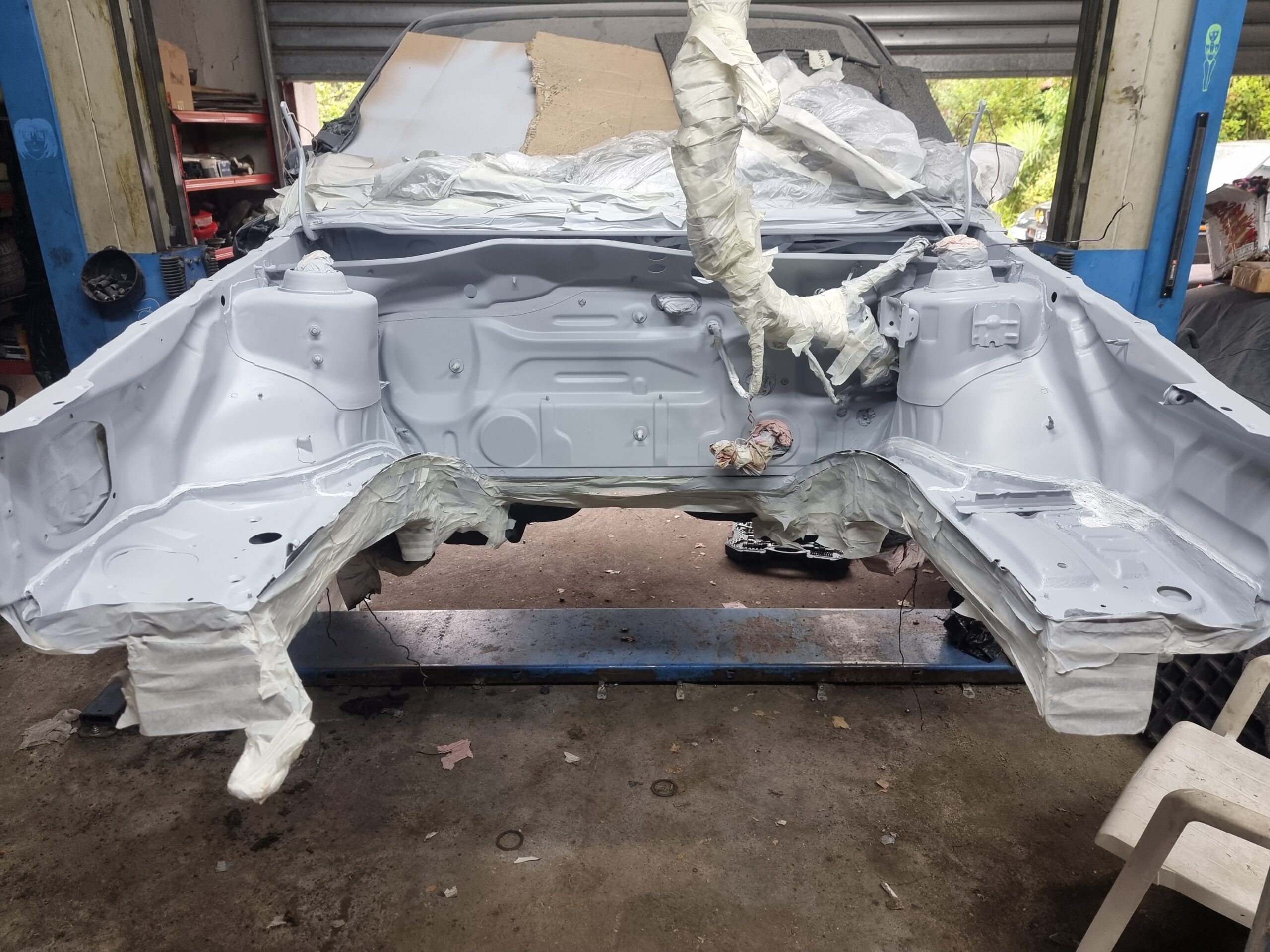 Baie moteur Golf MK2 en epoxy